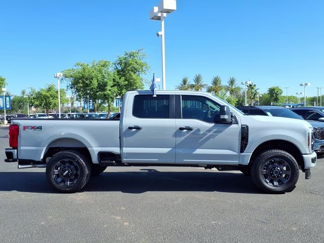 2026 Avalanche Ford Super Duty F-250 SRW XL 4X4 Truck
