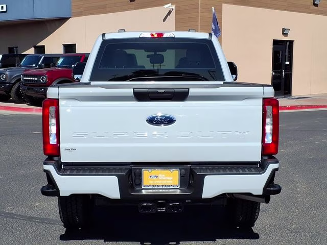 2026 Avalanche Ford Super Duty F-250 SRW XL 4X4 Truck
