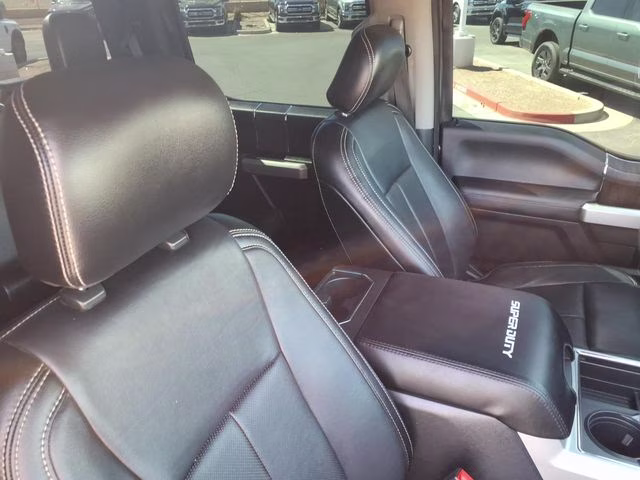 2020 Magnetic Ford Super Duty F-250 SRW Lariat 4X4 Truck
