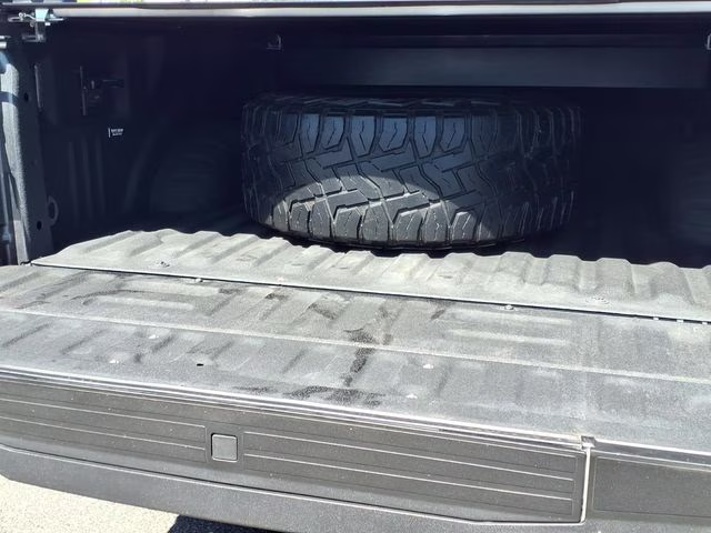 2020 Magnetic Ford Super Duty F-250 SRW Lariat 4X4 Truck