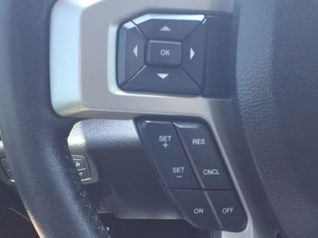 2020 Magnetic Ford Super Duty F-250 SRW Lariat 4X4 Truck