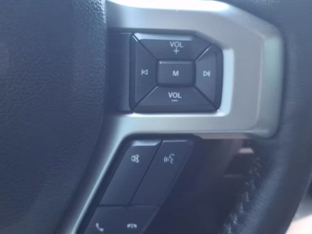 2020 Magnetic Ford Super Duty F-250 SRW Lariat 4X4 Truck