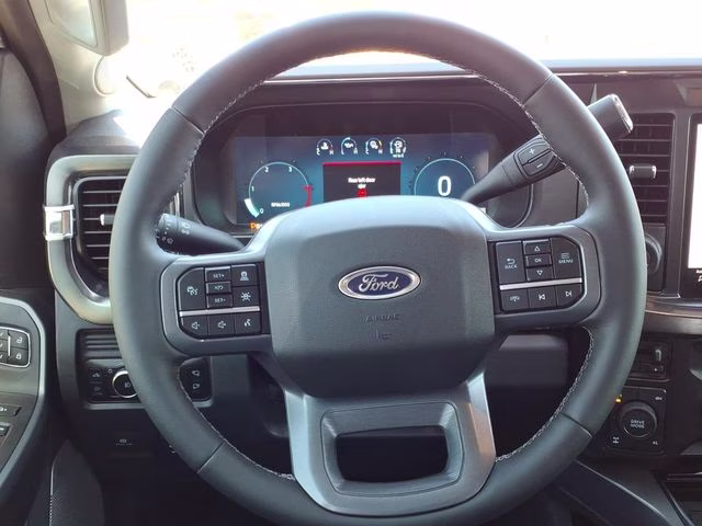 2026 Gray Metallic Ford Super Duty F-250 SRW Lariat 4X4 Truck