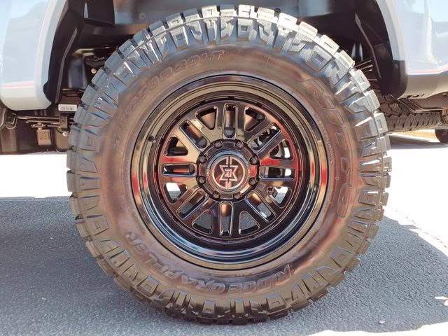 2026 Gray Metallic Ford Super Duty F-250 SRW Lariat 4X4 Truck