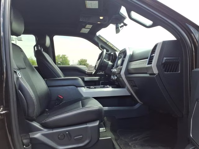 2022 Agate Black Metallic Ford Super Duty F-250 SRW Lariat 4X4 Truck