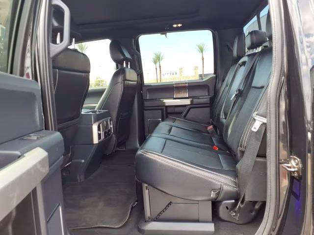 2022 Agate Black Metallic Ford Super Duty F-250 SRW Lariat 4X4 Truck