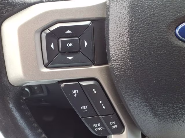 2022 Agate Black Metallic Ford Super Duty F-250 SRW Lariat 4X4 Truck