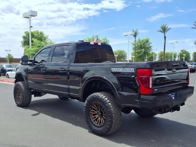 2022 Agate Black Metallic Ford Super Duty F-250 SRW Lariat 4X4 Truck