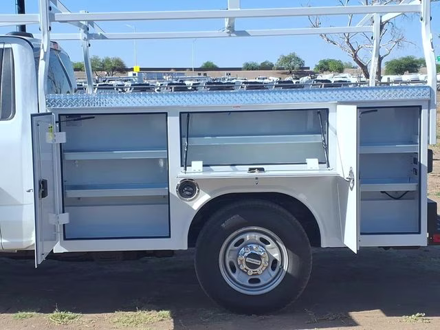 2026 Oxford White Ford Super Duty F-250 SRW XL RWD Truck