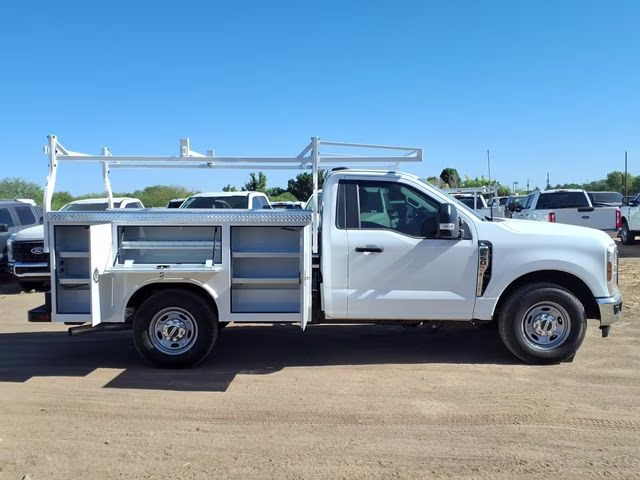 2026 Oxford White Ford Super Duty F-250 SRW XL RWD Truck