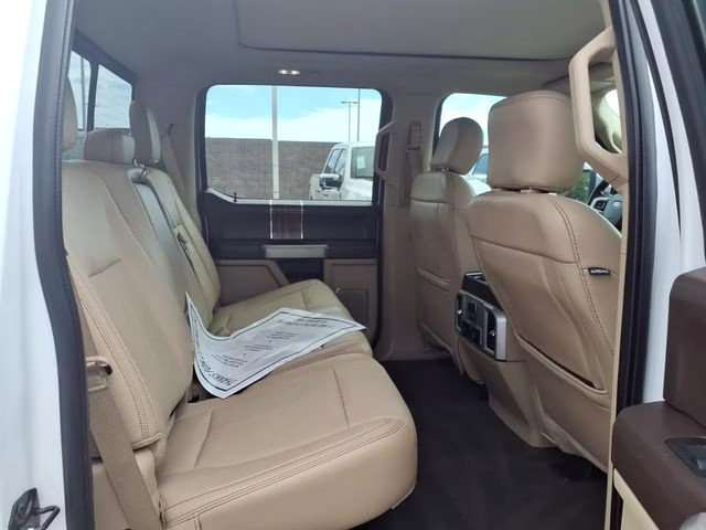 2020 Oxford White Ford F-150 Lariat 4X4 Truck