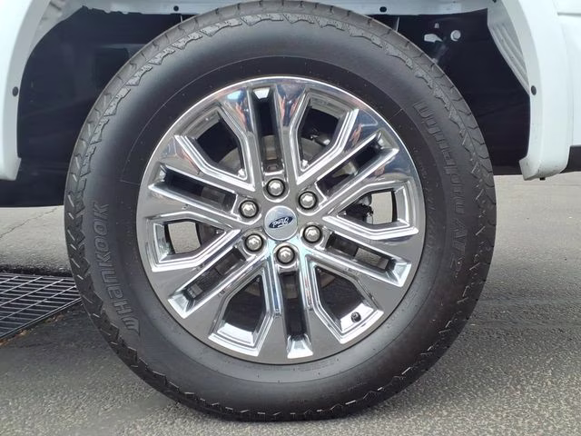 2020 Oxford White Ford F-150 Lariat 4X4 Truck
