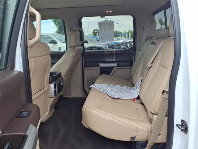 2020 Oxford White Ford F-150 Lariat 4X4 Truck