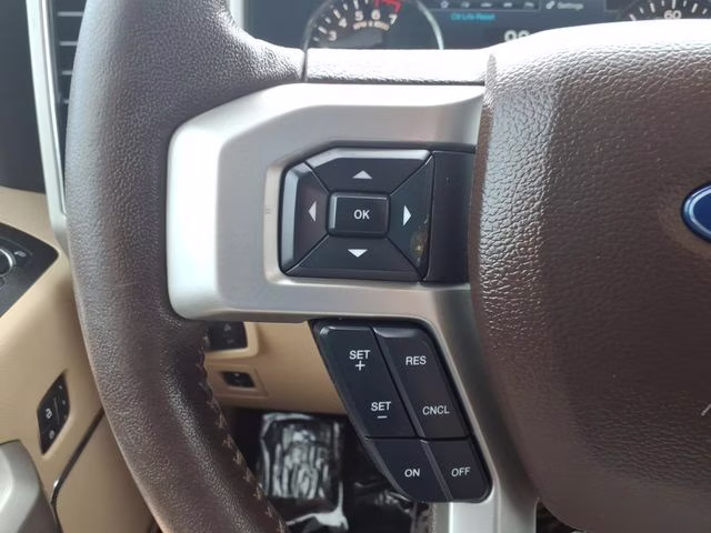 2020 Oxford White Ford F-150 Lariat 4X4 Truck