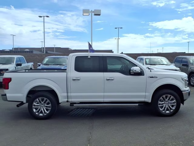 2020 Oxford White Ford F-150 Lariat 4X4 Truck