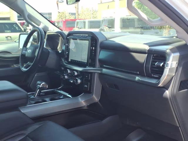 2021 Space White Metallic Ford F-150 Lariat 4X4 Truck