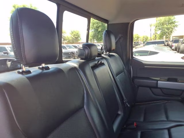 2021 Space White Metallic Ford F-150 Lariat 4X4 Truck