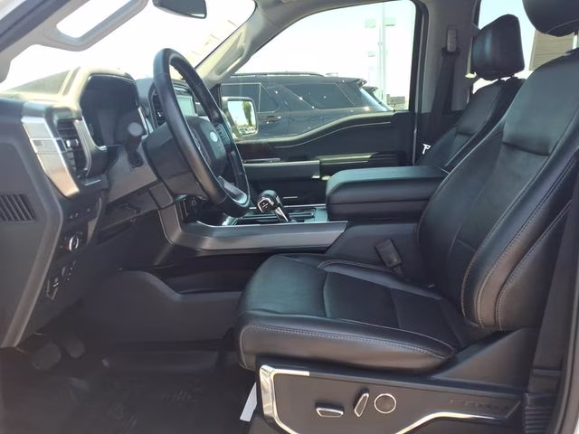 2021 Space White Metallic Ford F-150 Lariat 4X4 Truck
