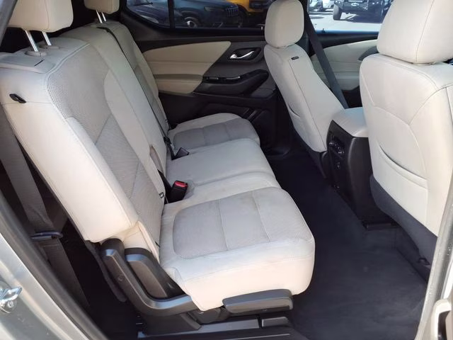2023 Sterling Gray Metallic Chevrolet Traverse LS FWD SUV