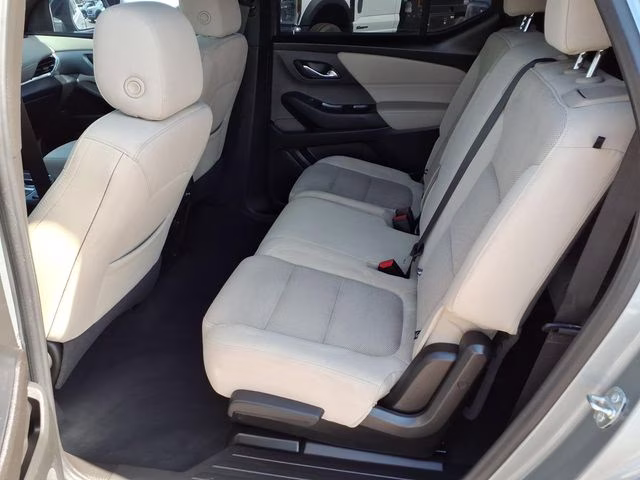 2023 Sterling Gray Metallic Chevrolet Traverse LS FWD SUV