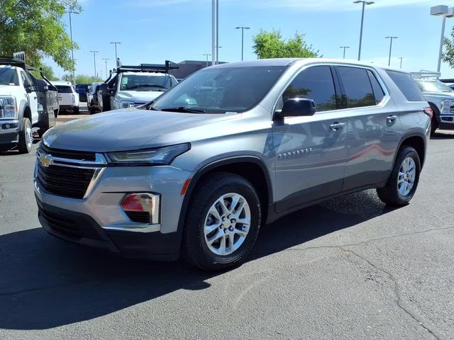 2023 Sterling Gray Metallic Chevrolet Traverse LS FWD SUV