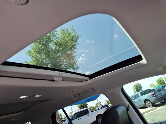 2020 Summit White Chevrolet Traverse Premier FWD SUV