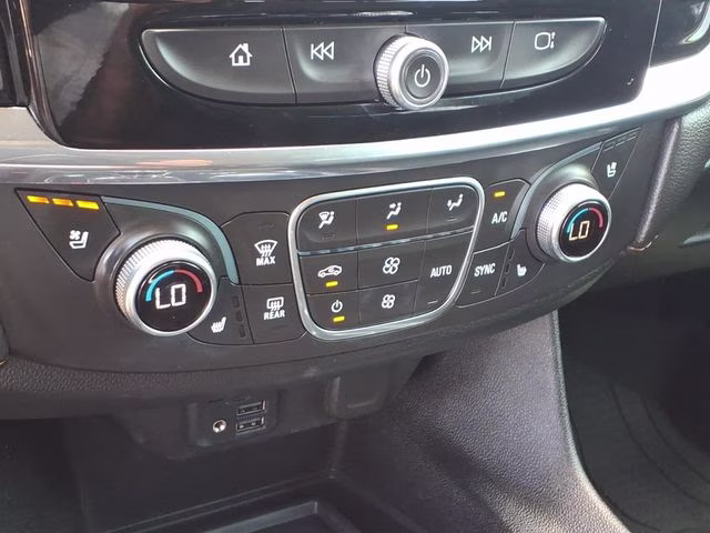 2020 Summit White Chevrolet Traverse Premier FWD SUV