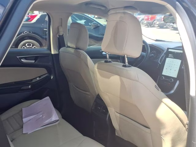 2023 Agate Black Metallic Ford Edge SE AWD SUV