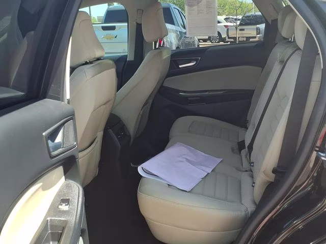 2023 Agate Black Metallic Ford Edge SE AWD SUV