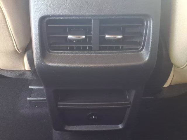2023 Agate Black Metallic Ford Edge SE AWD SUV