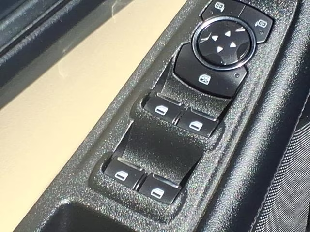 2023 Agate Black Metallic Ford Edge SE AWD SUV