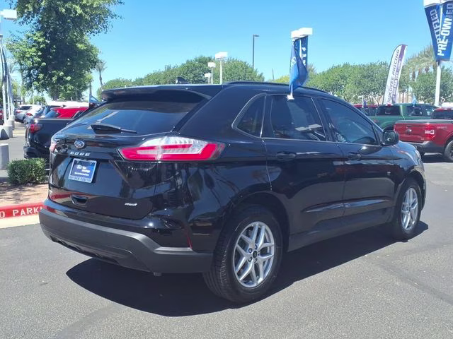 2023 Agate Black Metallic Ford Edge SE AWD SUV