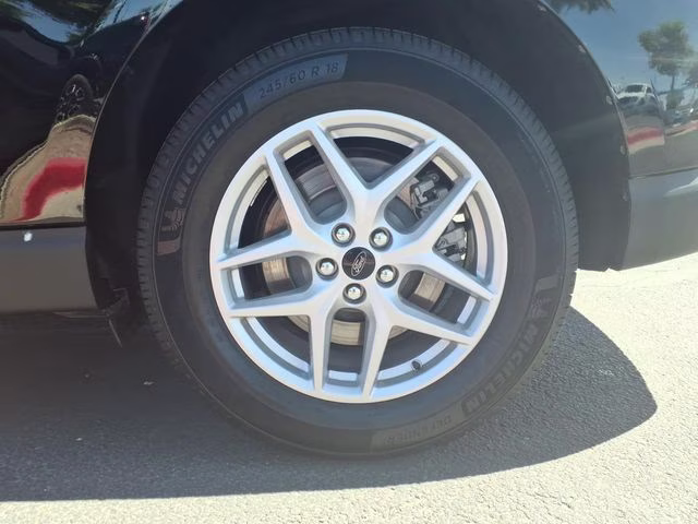 2023 Agate Black Metallic Ford Edge SE AWD SUV