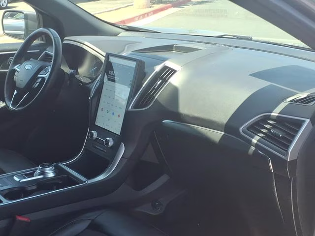 2023 Gray Metallic Ford Edge ST Line AWD SUV