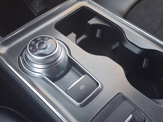 2023 Gray Metallic Ford Edge ST Line AWD SUV