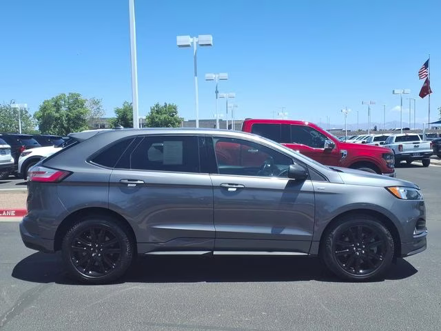 2023 Gray Metallic Ford Edge ST Line AWD SUV