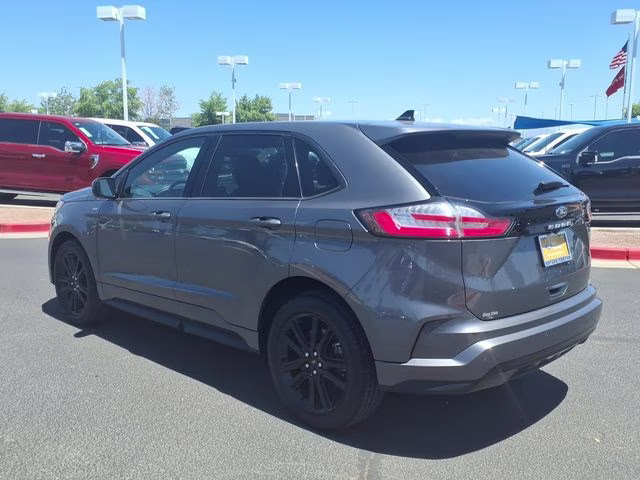 2023 Gray Metallic Ford Edge ST Line AWD SUV