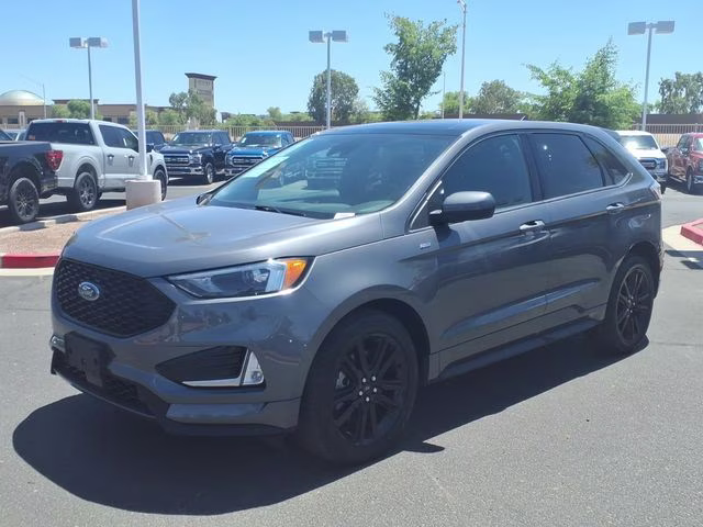 2023 Gray Metallic Ford Edge ST Line AWD SUV