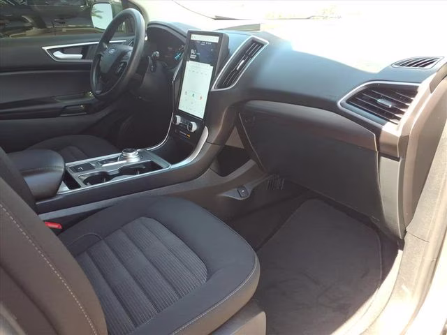 2024 Gray Metallic Ford Edge SEL AWD SUV