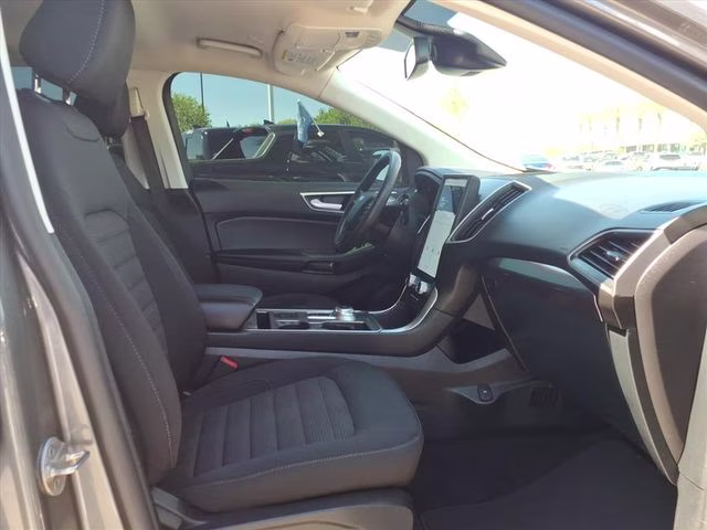 2024 Gray Metallic Ford Edge SEL AWD SUV