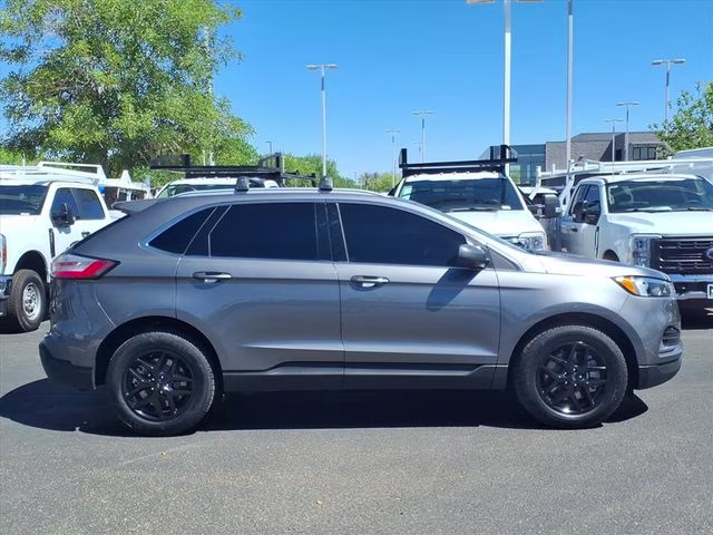 2024 Gray Metallic Ford Edge SEL AWD SUV