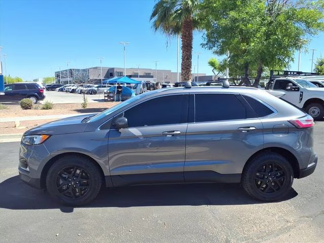2024 Gray Metallic Ford Edge SEL AWD SUV