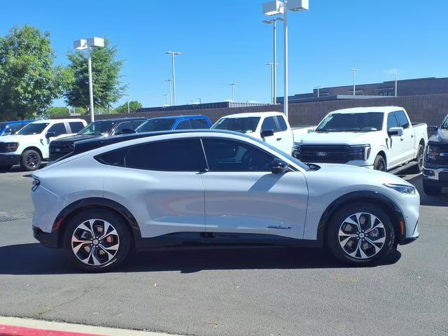 2023 Space White Metallic Ford Mustang Mach-E Premium RWD SUV