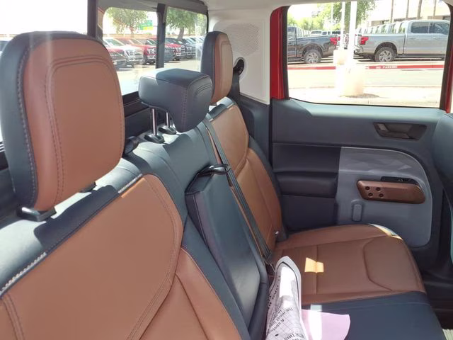 2023 Hot Pepper Red Metallic Tinted Clearcoat Ford Maverick Lariat AWD Truck