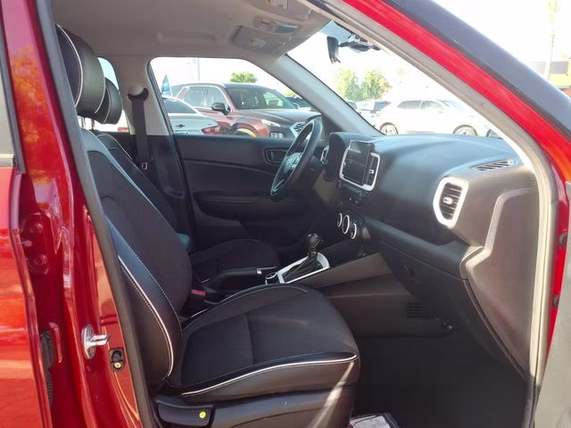 2022 Scarlet Red Pearl Hyundai Venue Limited FWD SUV