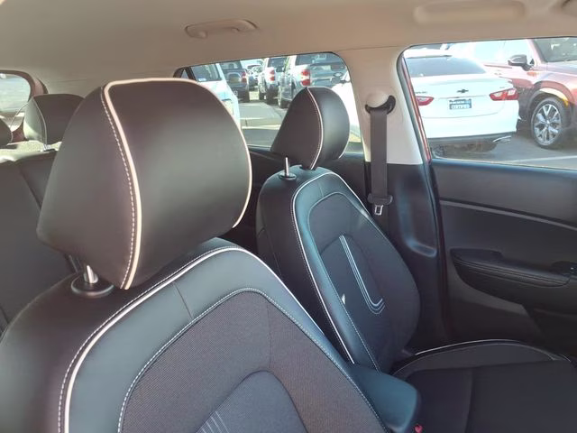2022 Scarlet Red Pearl Hyundai Venue Limited FWD SUV