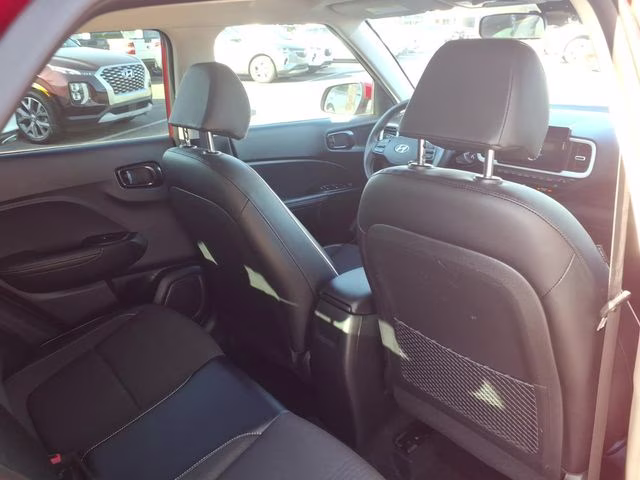 2022 Scarlet Red Pearl Hyundai Venue Limited FWD SUV