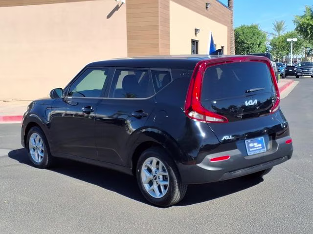 2022 Cherry Black Kia Soul LX FWD Hatchback