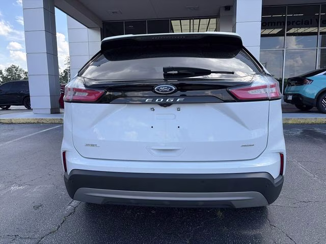 2022 Oxford White Ford Edge SEL AWD SUV