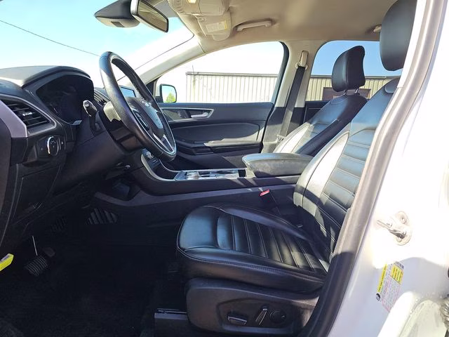 2022 Oxford White Ford Edge SEL AWD SUV